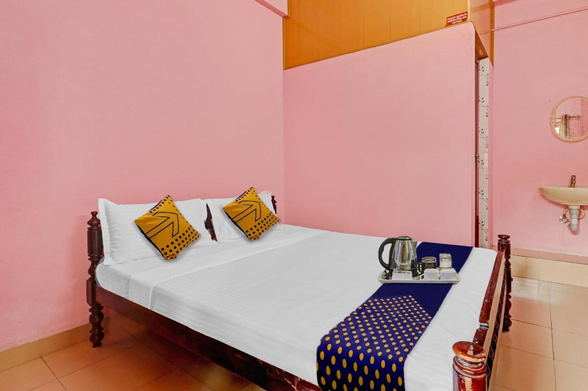 Spot On Jayesh Guest House Nashik Εξωτερικό φωτογραφία