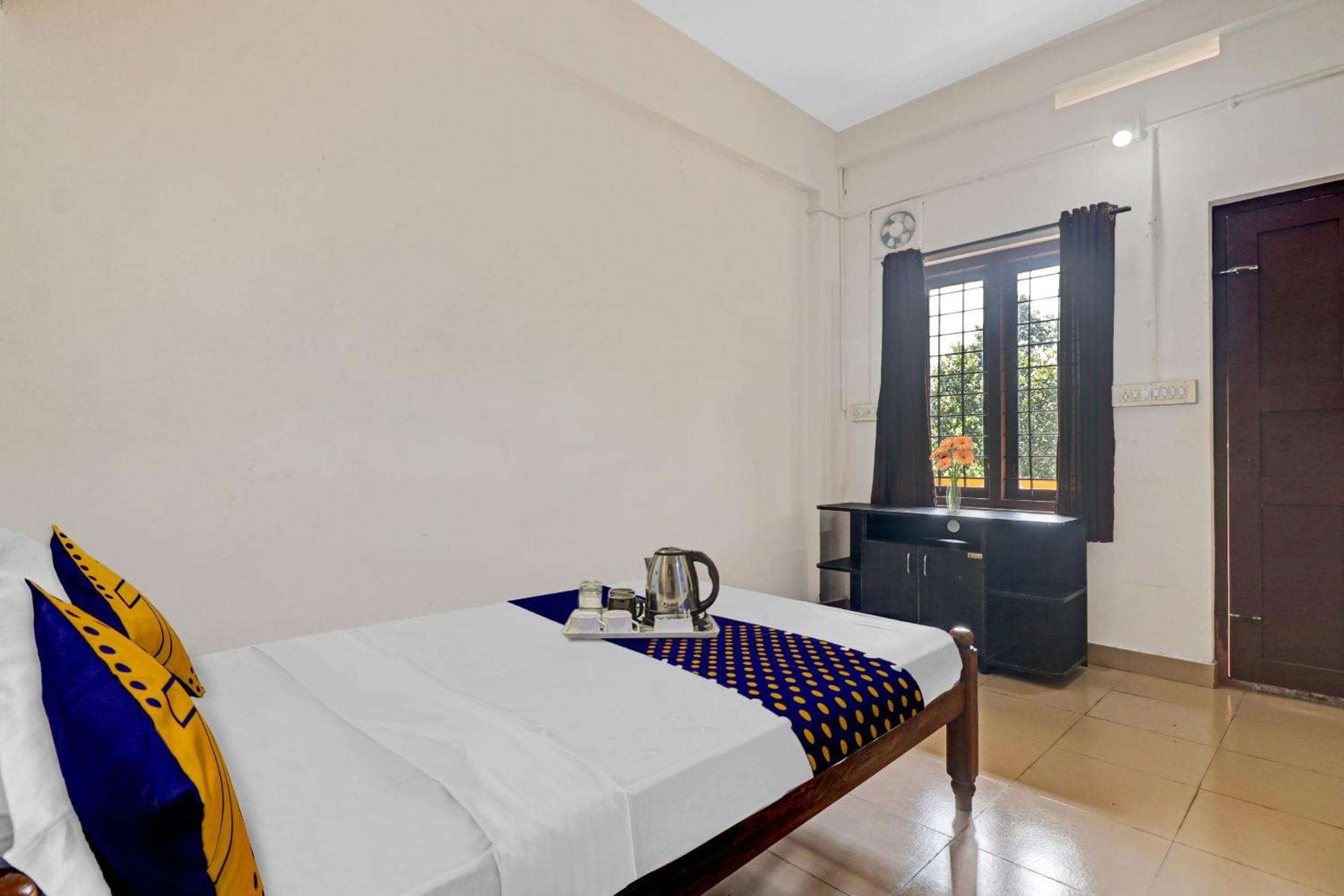 Spot On Jayesh Guest House Nashik Εξωτερικό φωτογραφία
