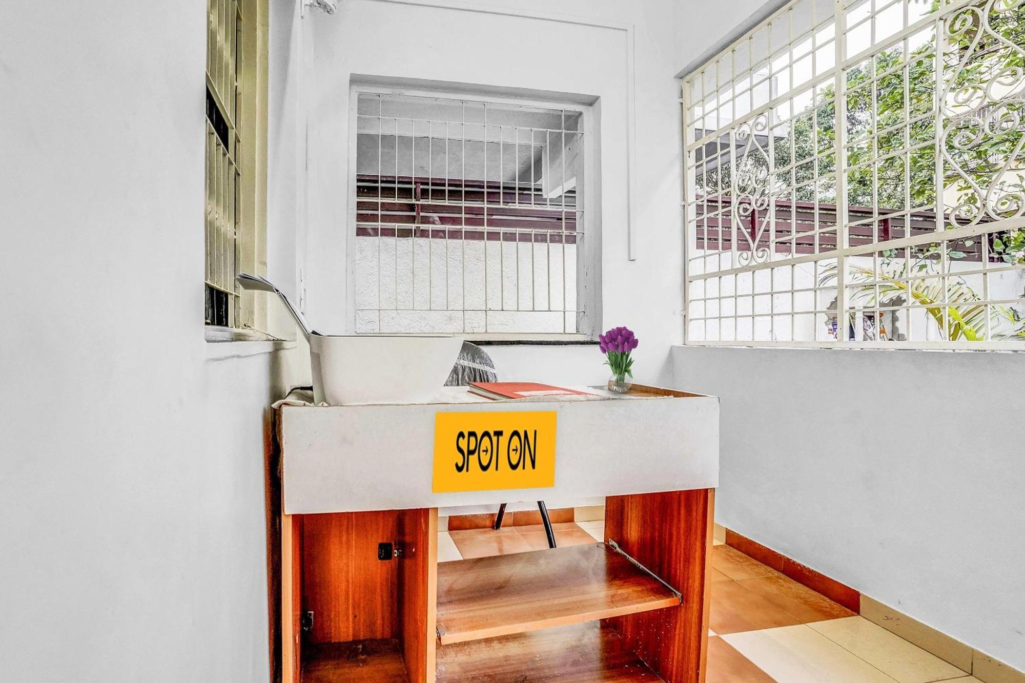Spot On Jayesh Guest House Nashik Εξωτερικό φωτογραφία