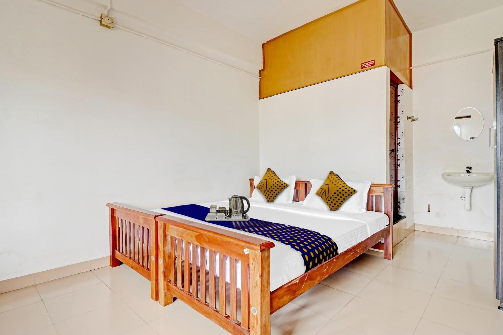 Spot On Jayesh Guest House Nashik Εξωτερικό φωτογραφία