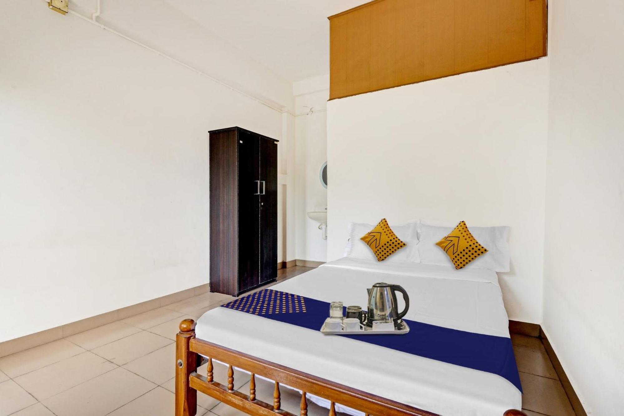 Spot On Jayesh Guest House Nashik Εξωτερικό φωτογραφία